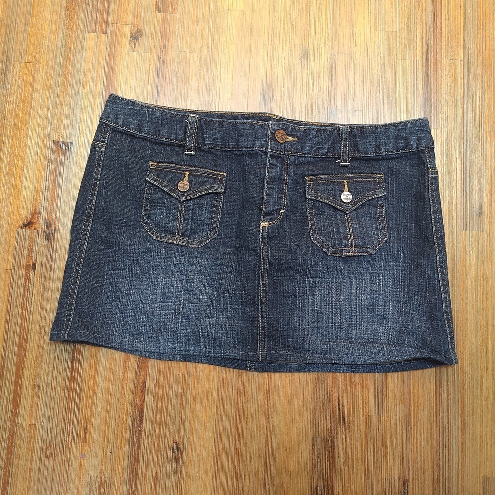 TOMMY HILFIGER Women’s Denim Jean Mini Skirt Y2K Size 10 Length 12"